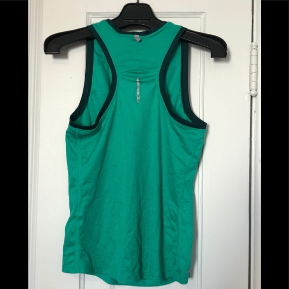 Nike dri-fit tank top - Picture 2 of 3